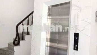 Chị gái em  bán nhà 5t,38m tại Cầu Am,HĐ,thang máy ,ô tô gần chỉ 8t