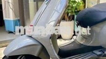 Xe vespa nữ đi. Bán lên đời.