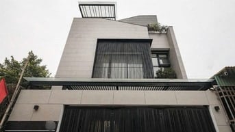 Cho thuê nhà villa ngang 8m đường Đoàn Thị Điểm, P1, Q Phú Nhuận