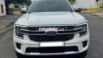 Ford Everest 2024 Titanium 1 cầu - 16800 km