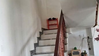 BÁN BIỆT THỰ LIỀN KỀ 3 LẦU BẾN LỨC LA, 4,9 TỶ