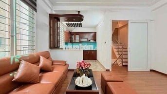 kim giang ngõ thông 5m ra oto tránh - Bãi gửi xe 36m x 6 tầng giá 8.15