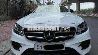 Mercedes Benz E Class 2019 E300 AMG - 35000 km