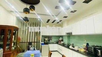 Bán nhà 4 tầng Mặt tiền đường Phan Đăng Lưu Hải Châu Đà Nẵng