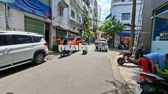 13Om2 4,3 x 30 Tân Bình, HxH
6M khu cán bộ K3OO - Nguyễn Thái Bình