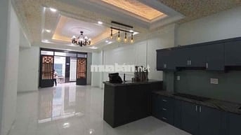 NHÀ MỚI GẦN 70M2 - giá 5 tỷ 2 Thương lượng - NGAY CÔNG VIÊN LÀNG HOA