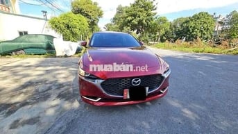 Mazda 3 2022 1.5L Luxury - 200000 km