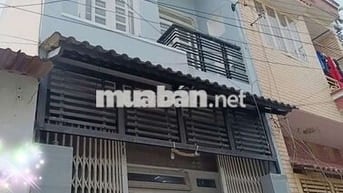 Nhà 1 lầu 3 phòng.hướng Đông Nam.điện 3 pha.đường Hương lộ 3