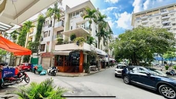 Cho thuê mặt bằng tầng 1 KĐT Yên Hòa( đường Trần Kim Xuyến tuyến hai)