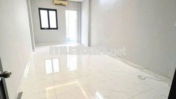 🍀 Nhà đẹp, 3x10 - 3 tầng đường Nguyễn Tiểu La, gái chỉ 12tr TL
