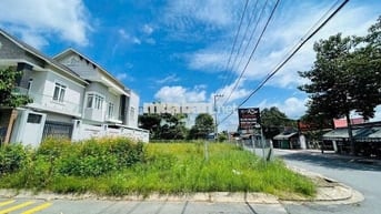 Chủ kẹt tiền bán lô đất góc 2 mặt tiền Thị Trấn Củ Chi 420 triệu, SHR
