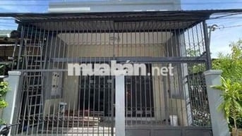 Cho thuê nhà trệt rộng 100m2 trục chính hẻm Nguyễn Văn Lịn