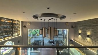 Cho thuê mặt bằng trệt và lửng nhà phố Hưng Gia , Phú Mỹ Hưng.