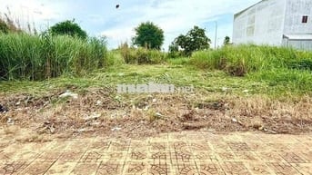 cần ra gấp lô Đ.Hùng Vương, Nhơn Trạch, Đồng Nai 758tr/120m2 .SHR