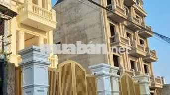 Bán gấp nhà 3 lầu mặt tiền đường giáp làng đại học Quốc Gia TPHCM