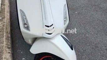 Ket tiền cần Bán vespa