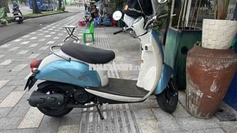Honda Scoopy i trắng xanh, ga