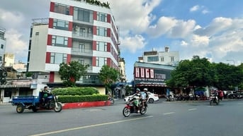 CĂN GÓC CHDV VƯỜN LÀI, Tân Phú - HẺM NHƯ MẶT TIỀN –123m² - chỉ 22.5 tỷ