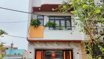 CHÍNH CHỦ BÁN GẤP CĂN NHÀ SHR 2 LẦU ĐƯỜNG THÔNG XE HƠI 