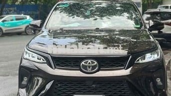 Fortuner 2021 Legender  2.4AT Dầu 1 chủ 3v4 km