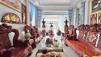 CHO THUÊ NHÀ NGUYÊN CĂN – FULL NỘI THẤT GỖ CAO CẤP (GC)