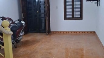 Cho thuê nhà chính chủ 2 tầng ngõ 509 Vũ Tông Phan