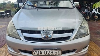 Toyota Innova 2008 J - 123456 km