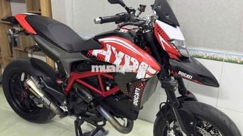 Hypermotard 821