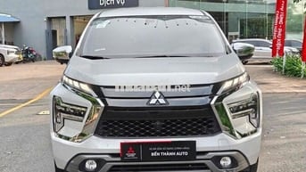 Mitsubishi Xpander AT Premium 2023 Odo 4v9
