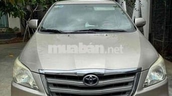 Toyota Innova 2015 - 81000 km (xe còn zin chạy kỹ)