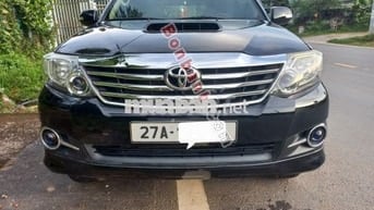 Toyota Fortuner 2.7V 4x2 AT 2015