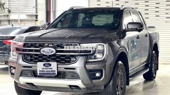 Ford Wildtrak 2 cầu 2023 Nắp thùng cuộn điện