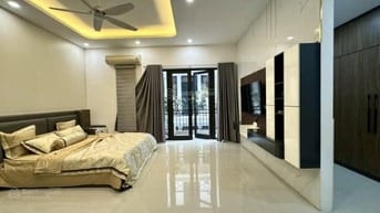 Bán nhà mặt phố 120C Trần Cung 52m2x5t, mặt tiền 5m giá nhỉnh 14 tỷ.