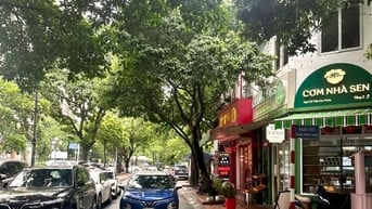 Nhà đẹp nguyên căn Đỗ Quang giáp Nguyễn Thị Định42m2,phân lô,vỉa hè,kd