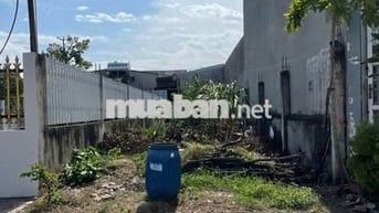 Kẹt tiền trả nợ ngân hàng bán lỗ lô đất xã Mỹ hạnh nam Đức hoà hòa