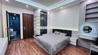 Bán Nhà Cầu Giấy -31m2x5 tầng-gần phố -full nội thất -7.5 tỷ
