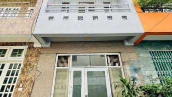 Sang tên gấp nhà Quận 5, ngay khu KD sầm uất, 2tỷ89, 75m2, SHR.