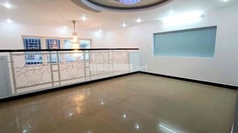 5,2m x 15,3M = 80M2 x 5 Tầng, Ô Tô Ngủ, Lê Văn Sỹ Quận 3
