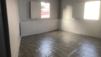Chính chủ cho thuê phòng 25m2 tầng 4 tại Hoàng Hoa Thám, giá 2,5 triệu