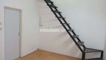 Cho thuê nhà chính chủ 2 tầng ở Bùi Xương Trạch