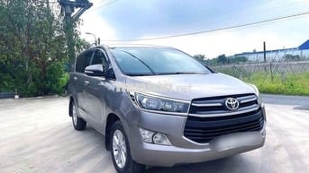 Toyota Innova 2016 2.0E - 89999 km
