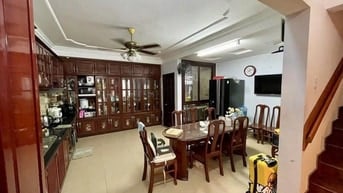 Nhà Đẹp Bề Thế - Cổng Sân Bay Tsn, Tân Bình - 96m²- 4 Tầng - Hẻm Ôtô T