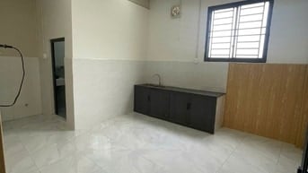 Bán nhà nở hậu sổ riêng gần chợ trung chánh