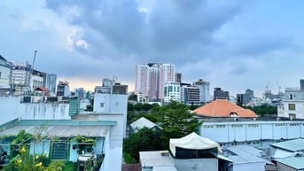 Sốc. Hoàng Diệu. Q4. Ngay Q1. 45m2 giá chỉ chỉnh 4 tỷ
