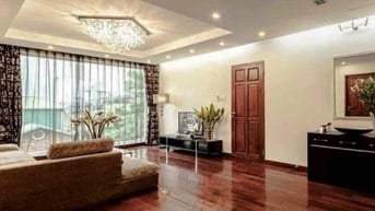 Bán tòa nhà 8.5 tầng , phố tô ngọc Vân, quảng an Tây hồ hà nội 