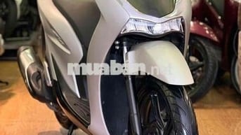 Shvn 125 thắng ABS 2022 xám bạc