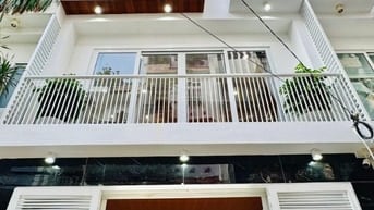 Nhà Lý Tự Trọng , quận 5. DT 89m2 - Giá 18 tỷ . SHR. 