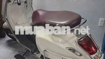 Cần bán xe vespa 2016