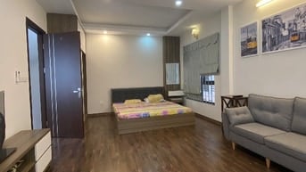 Cho thuê nhà tại tầng 3 đầy đủ tiện nghi, bếp riêng ở tầng 1