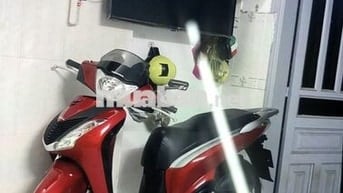 Cần bán xe sh ý 125 màu đỏ